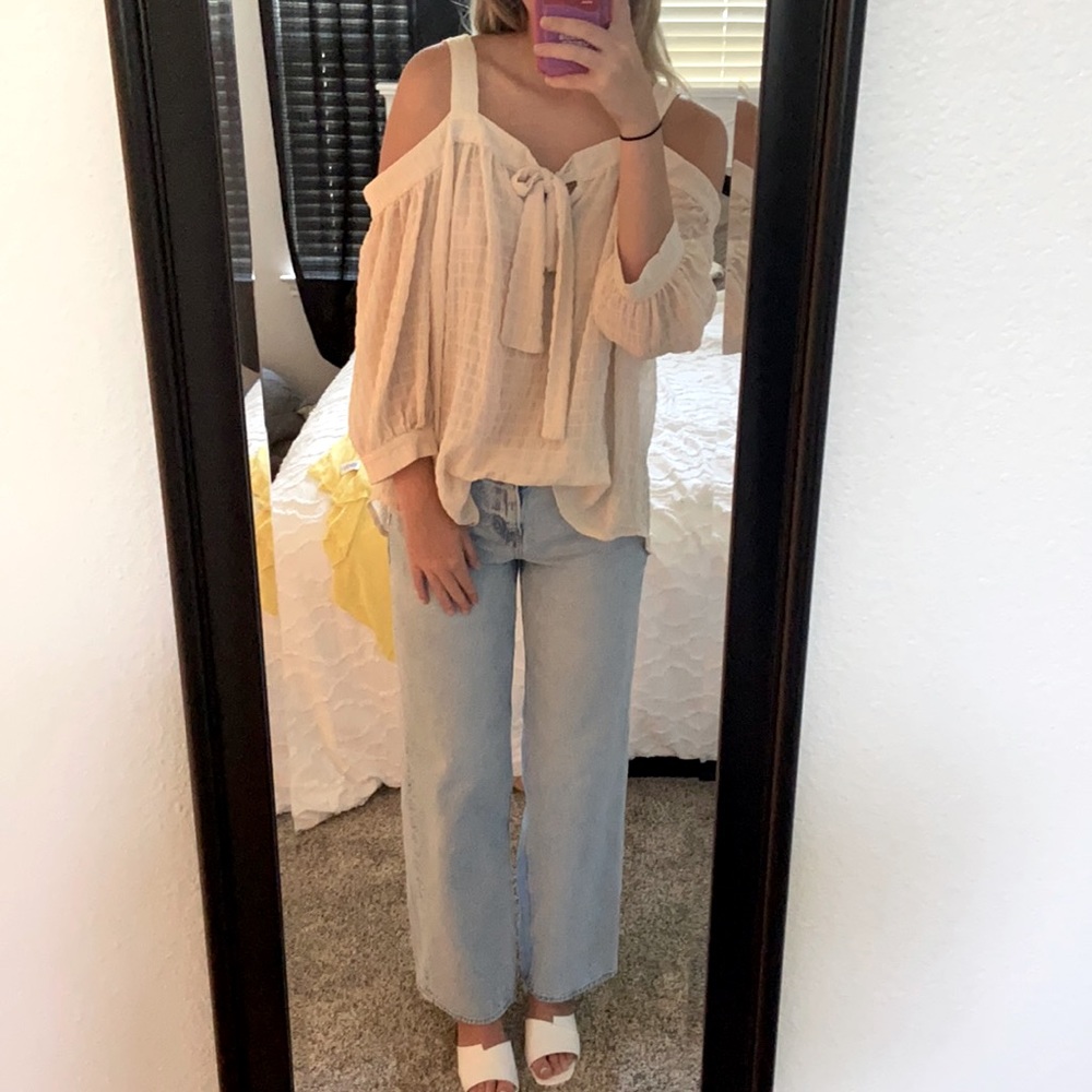 3/4 sleeve flowy blouse